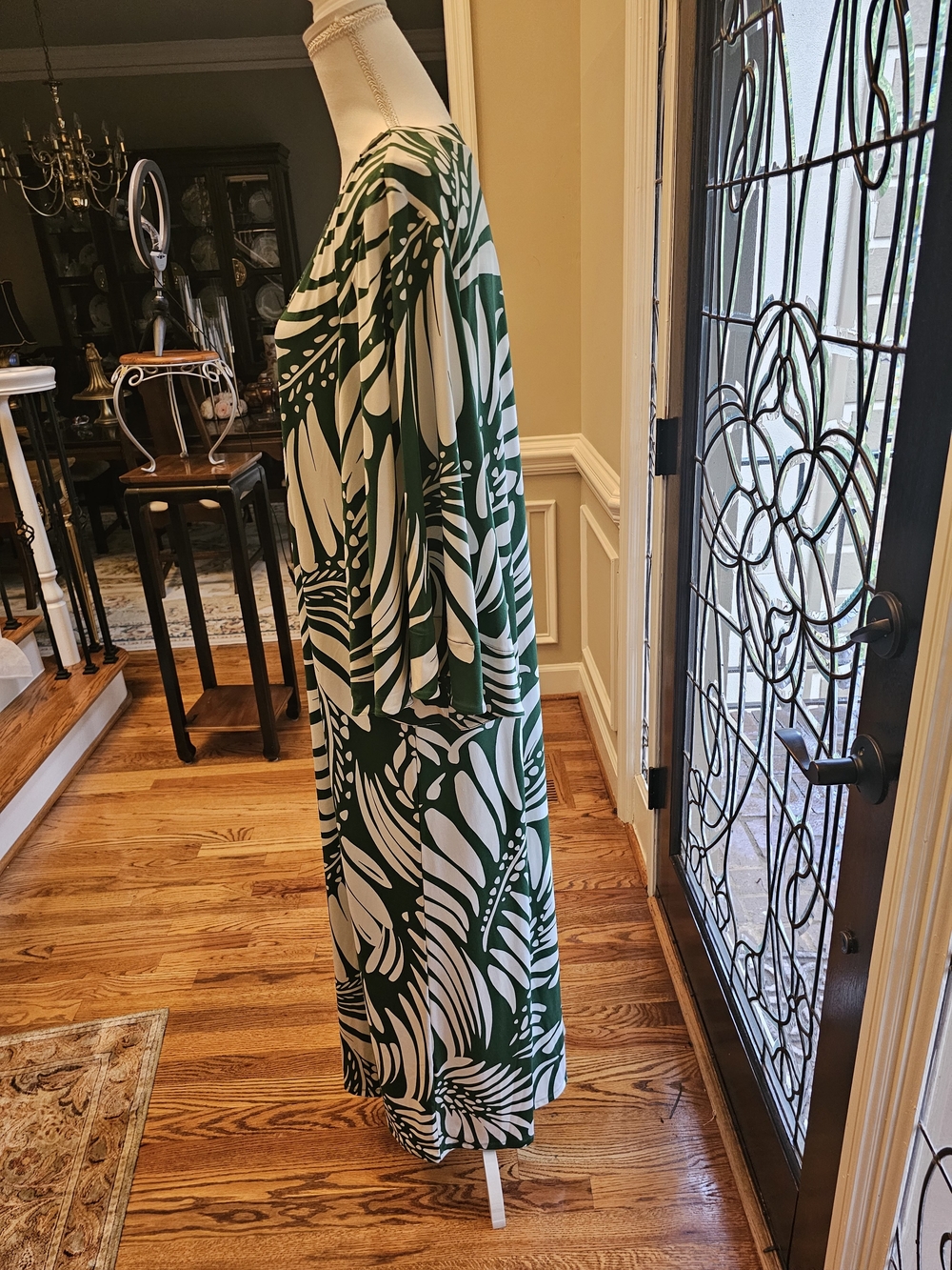 Chico's Green and White V-Neck Maxi Dress with Bold Leaf Print - Picture 2 of 3